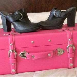 Black b.o.c slip on heels